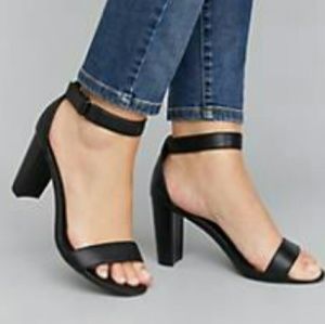 Block wide width sandals